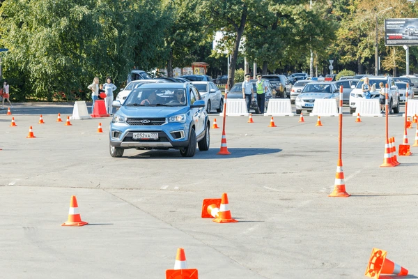 How Stittsville Driving Schools Prep You for Road Tests